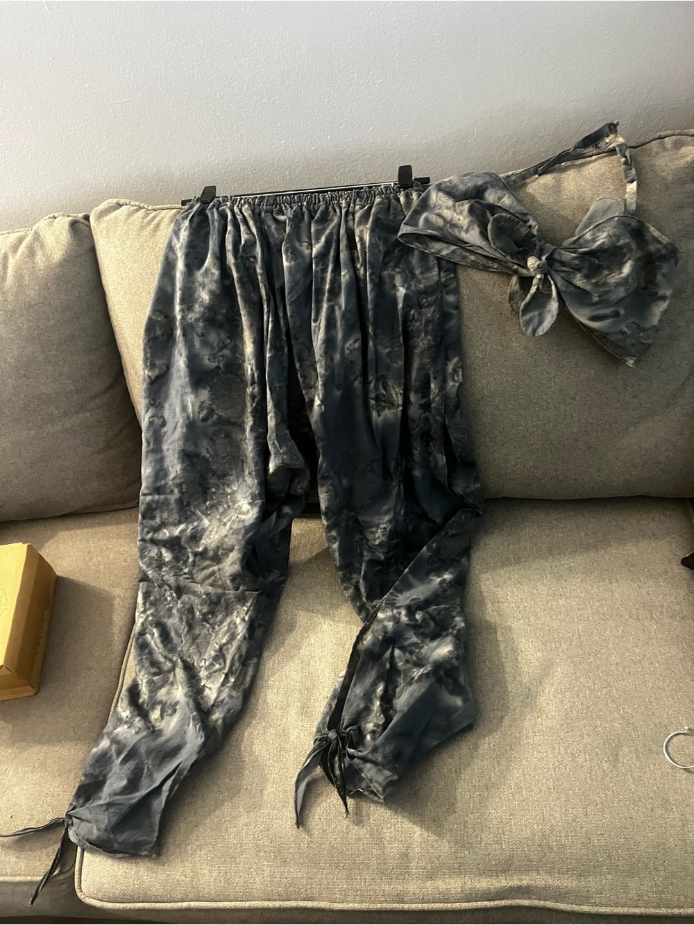 Tie-Dye Halter Crop Top Elastic Waist Harem Pants - Black Gray - Picture 1 of 5